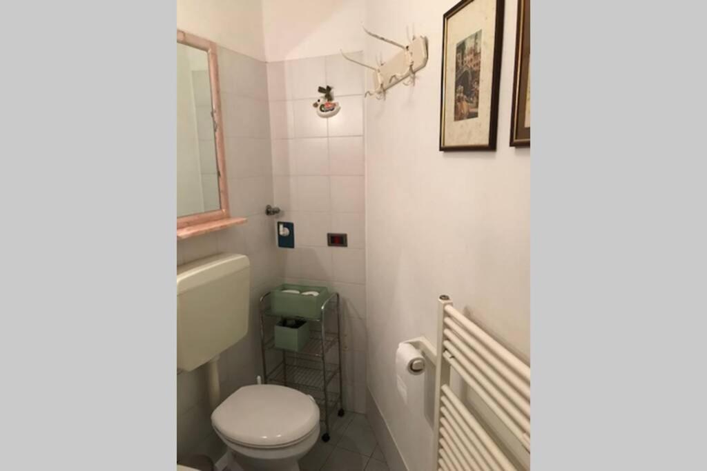 Appartamento Tipico Con Corte Privata Venice Luaran gambar