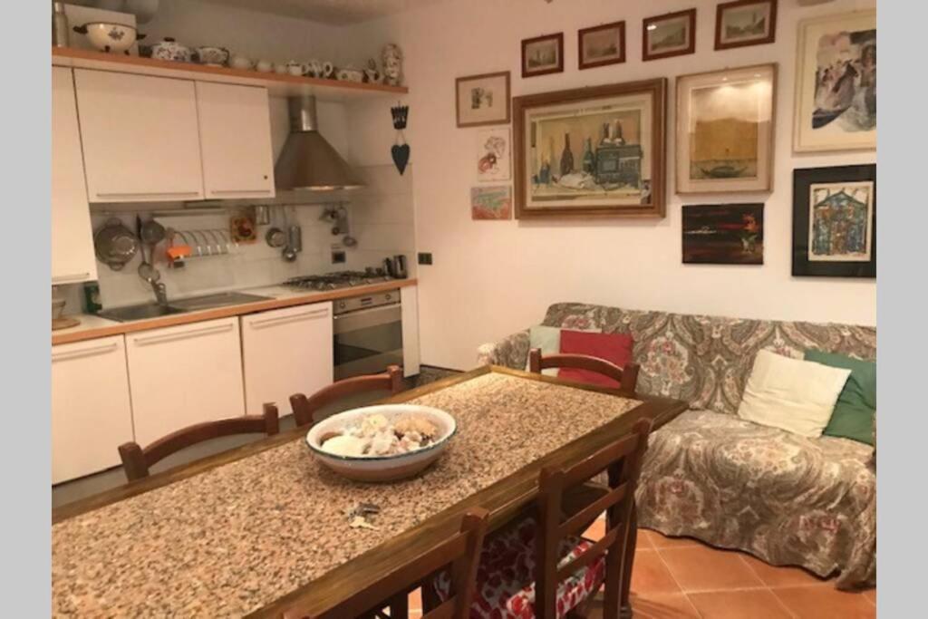 Appartamento Tipico Con Corte Privata Venice Luaran gambar